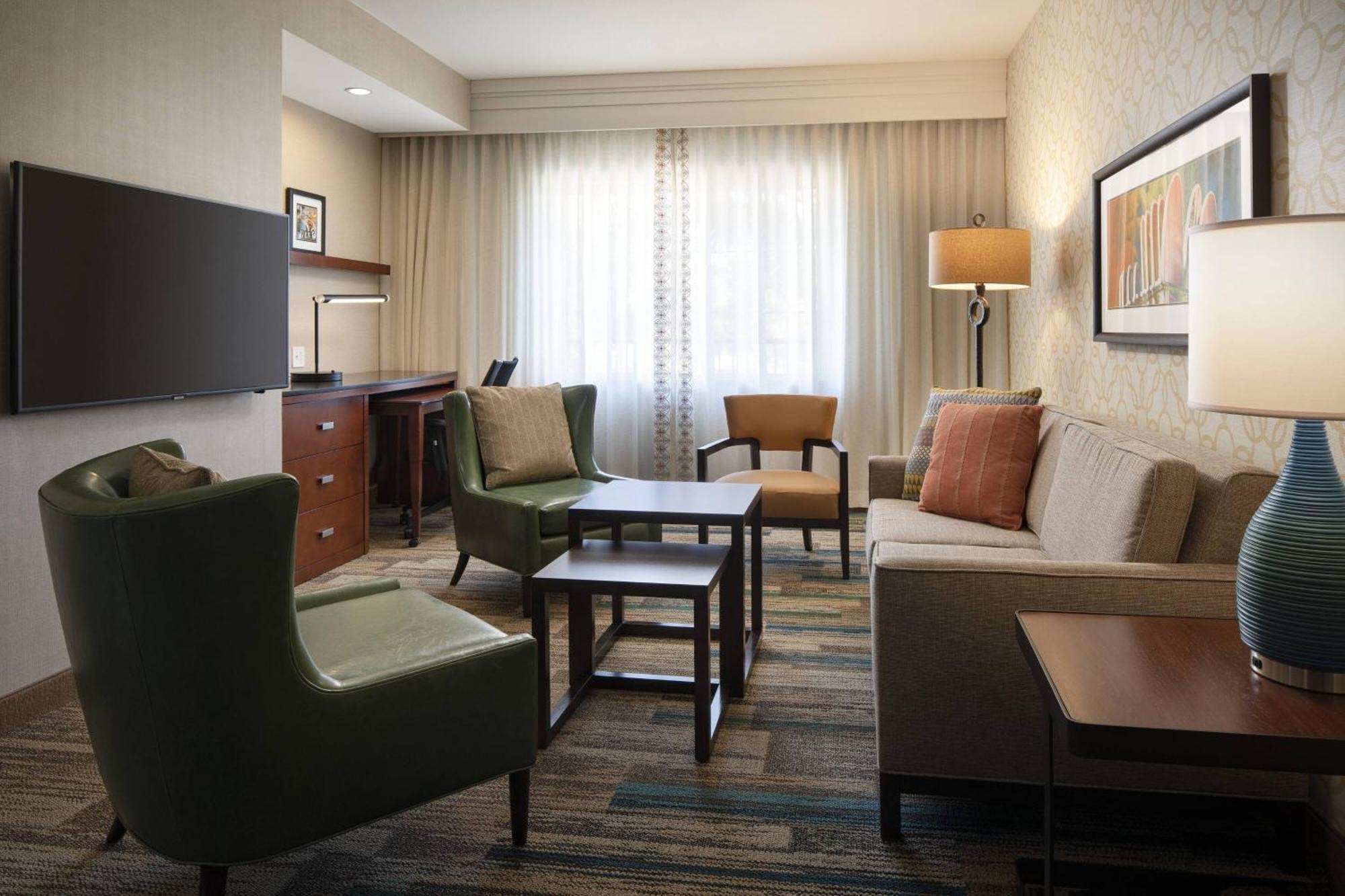 Отель Courtyard By Marriott Santa Barbara Голета Экстерьер фото